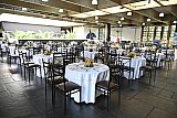 Almo&ccedil;o dan&ccedil;ante em homenagem &agrave;s Mulheres