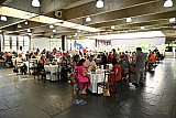 Almo&ccedil;o dan&ccedil;ante em homenagem &agrave;s Mulheres