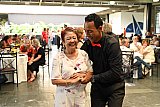 Almo&ccedil;o dan&ccedil;ante em homenagem &agrave;s Mulheres